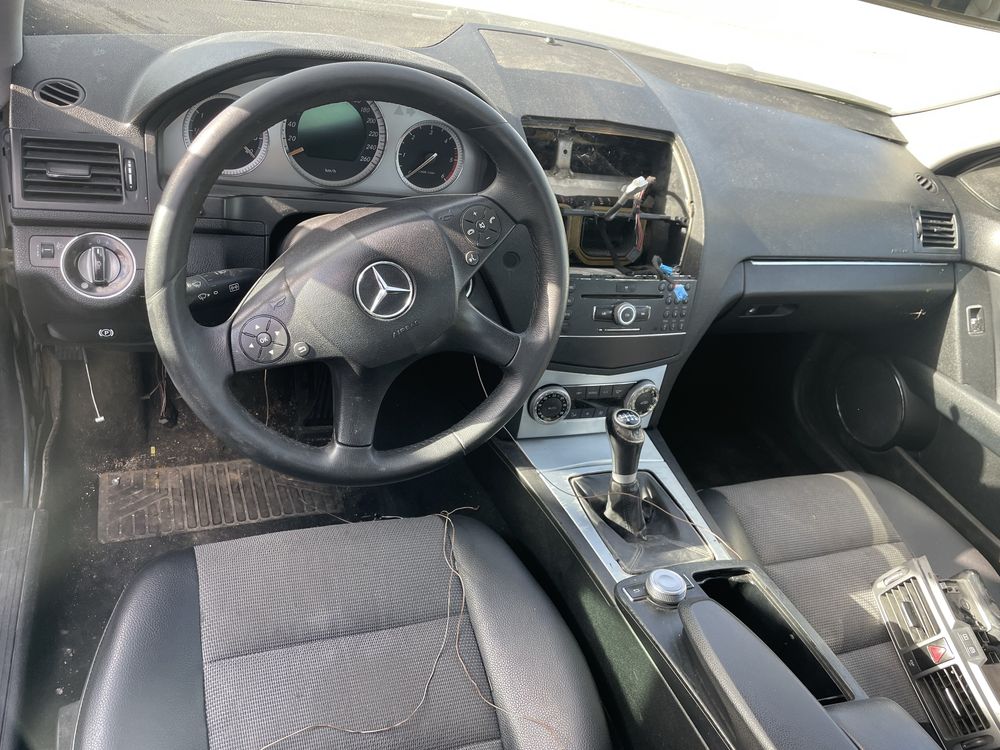 На Части Мерцедес c 220 cdi ръчка W204