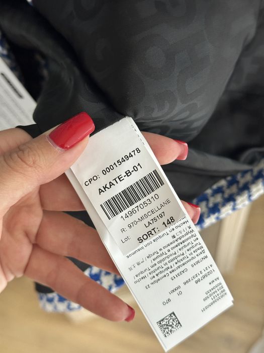 ОРИГИНАЛНО! HUGO дамско сако / палто размер 36 НОВО!