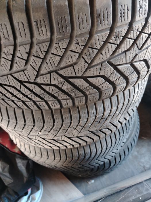 Гуми 255.60.18 йокохама