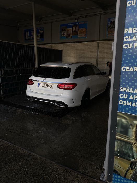 Mercedes-Benz C220 AMG Line