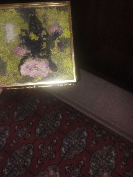 Етично изкуство върху кости