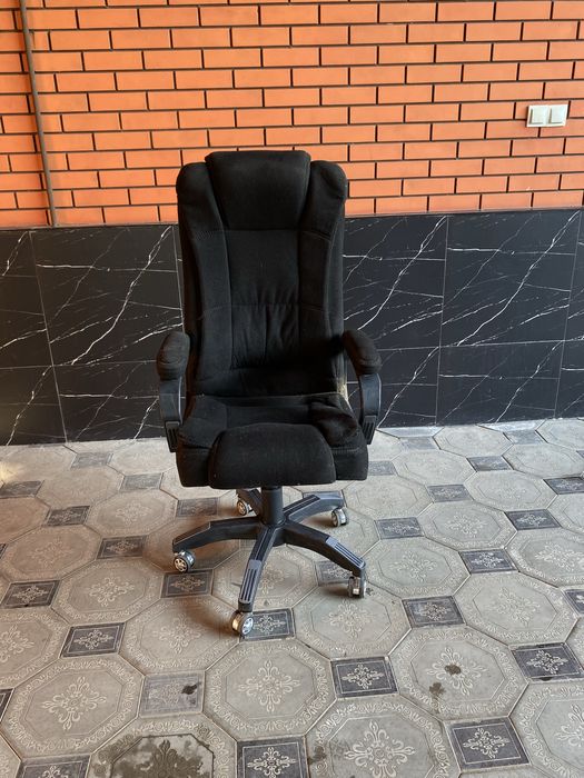продам офисное кресло