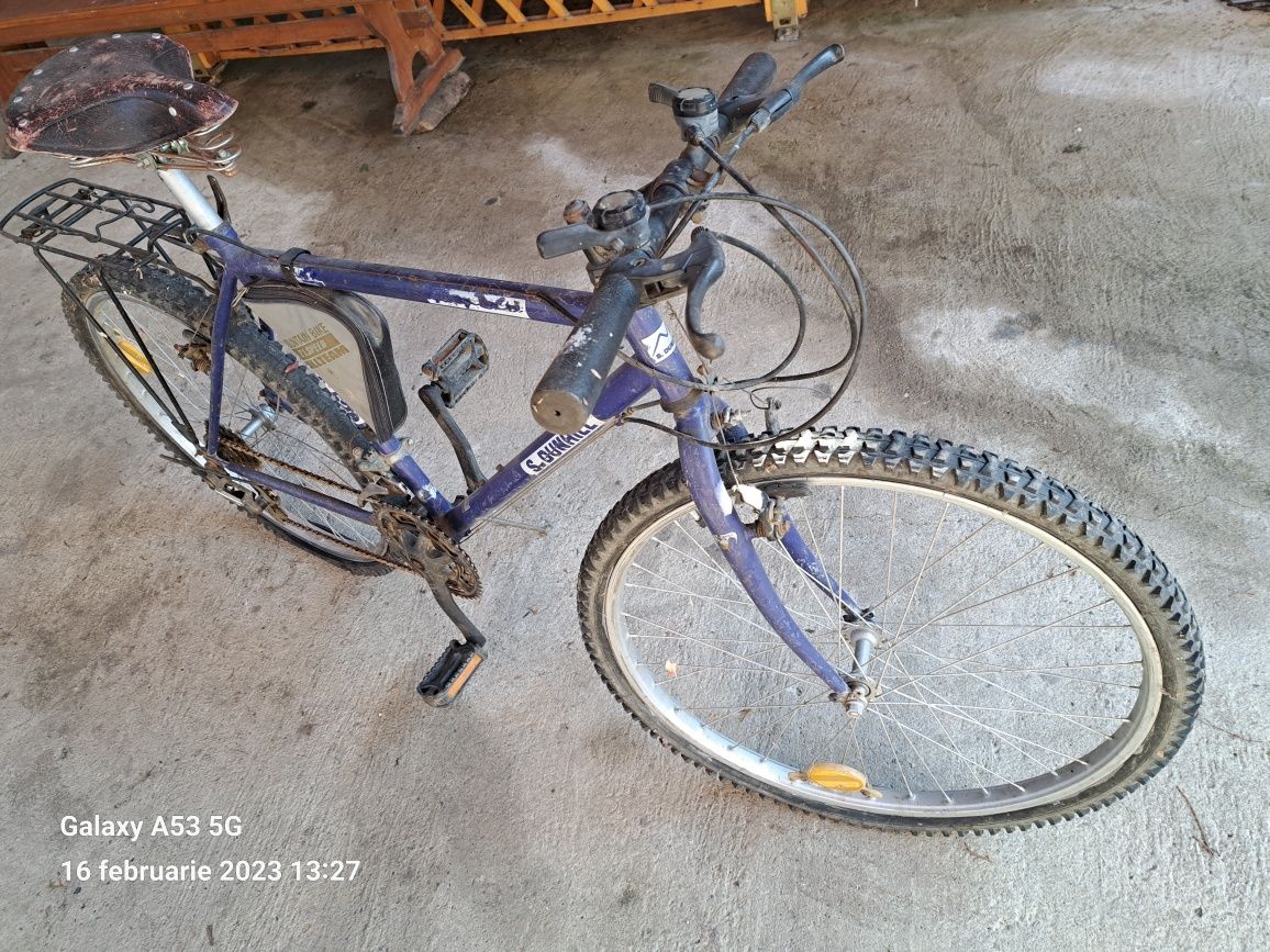 Vind bicicleta în stare bună de folosință