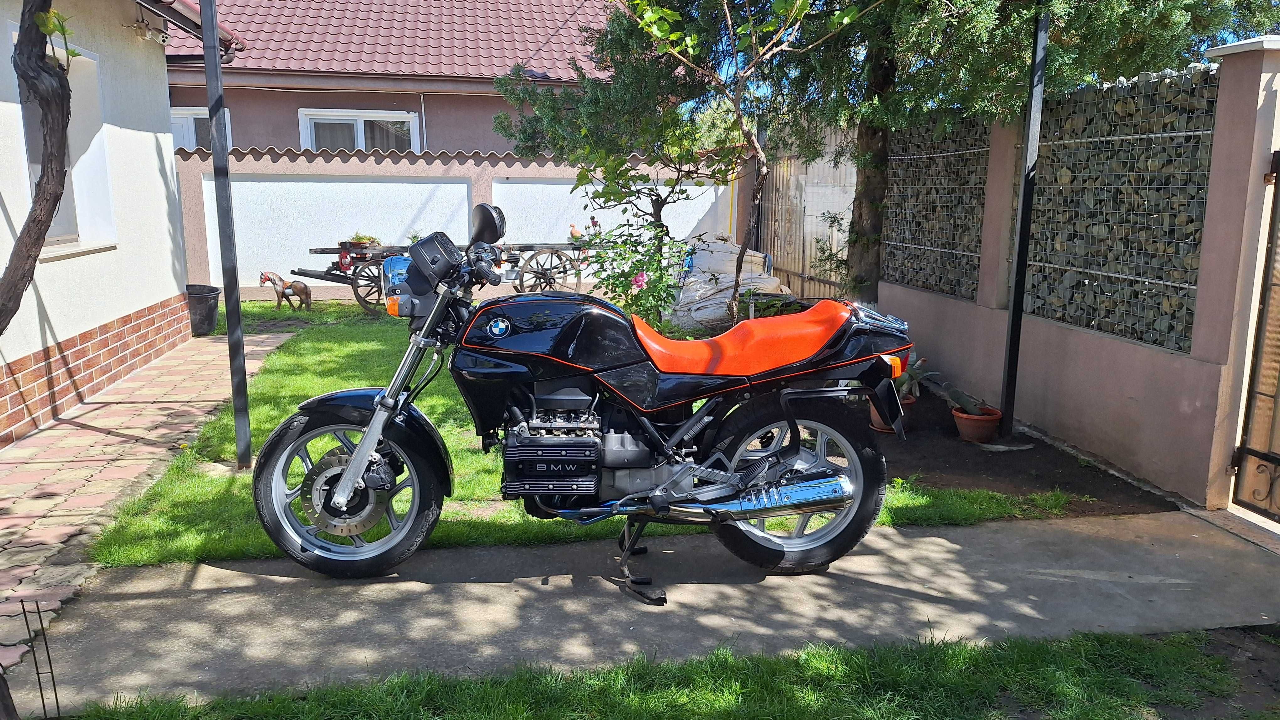 Motocicleta bmw r45 .