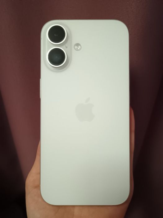 iPhone 16 перфектно състояние