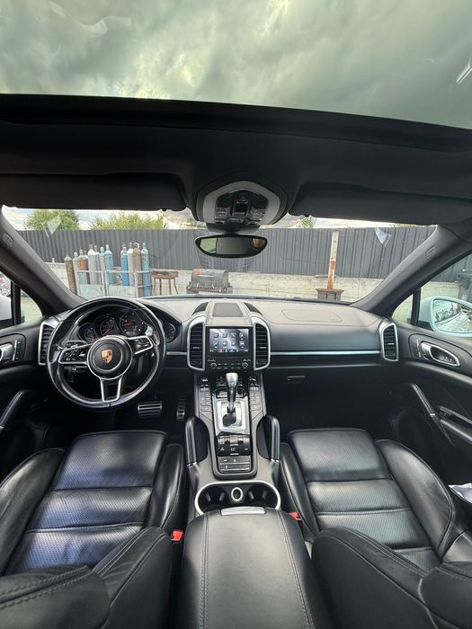 Poresche Cayenne 3.0d 262cp pachet GTS