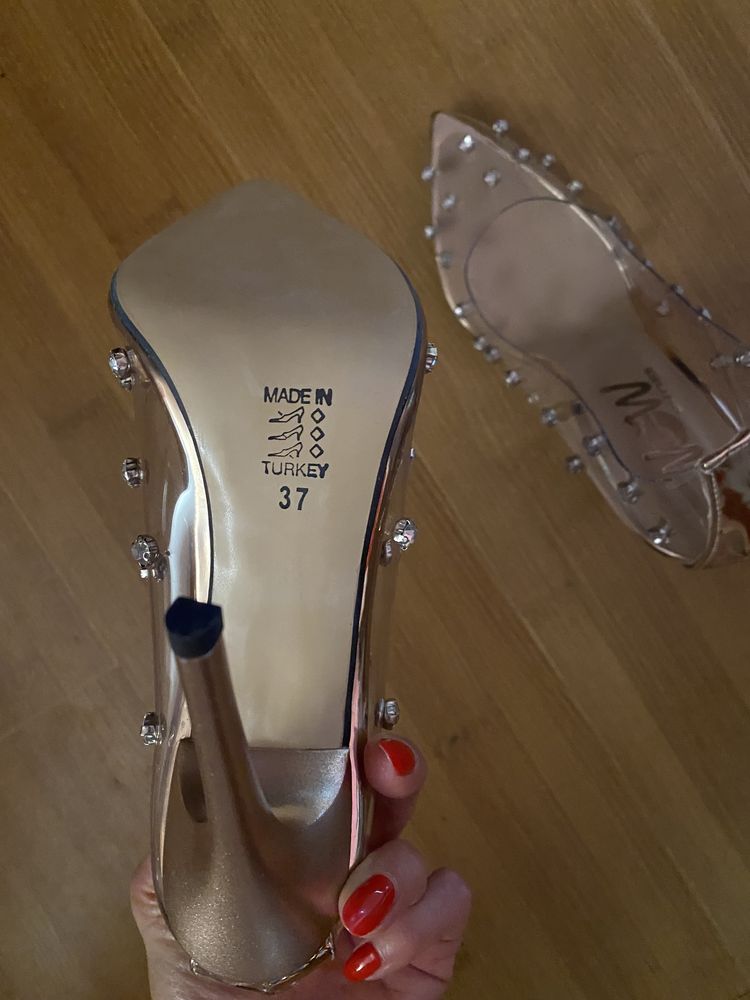 Pantofi de dama cu pietre