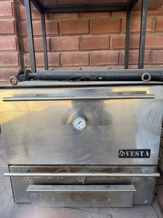 Гриль печь хоспер Vesta