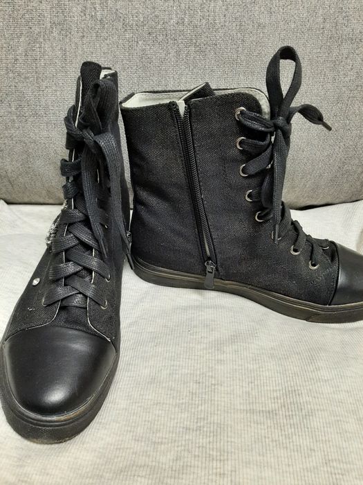 Vând bascheți dame,mărimea 39