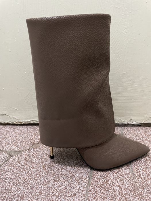 Женские сапоги коричневые