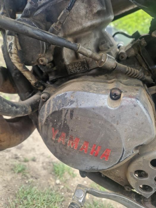 Vând sau schimb Cross Yamaha