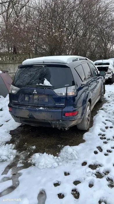 Dezmembrez mitsubishi outlander 2012 2.2 diesel