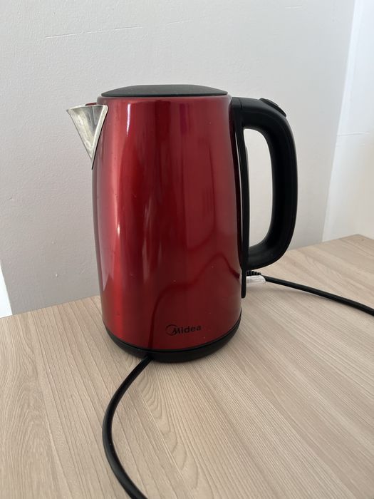 Продам электрический чайник