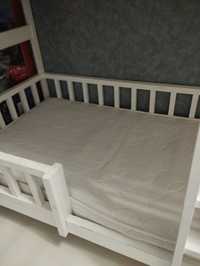 Детская двухъярусная кровать в хорошем состоянии