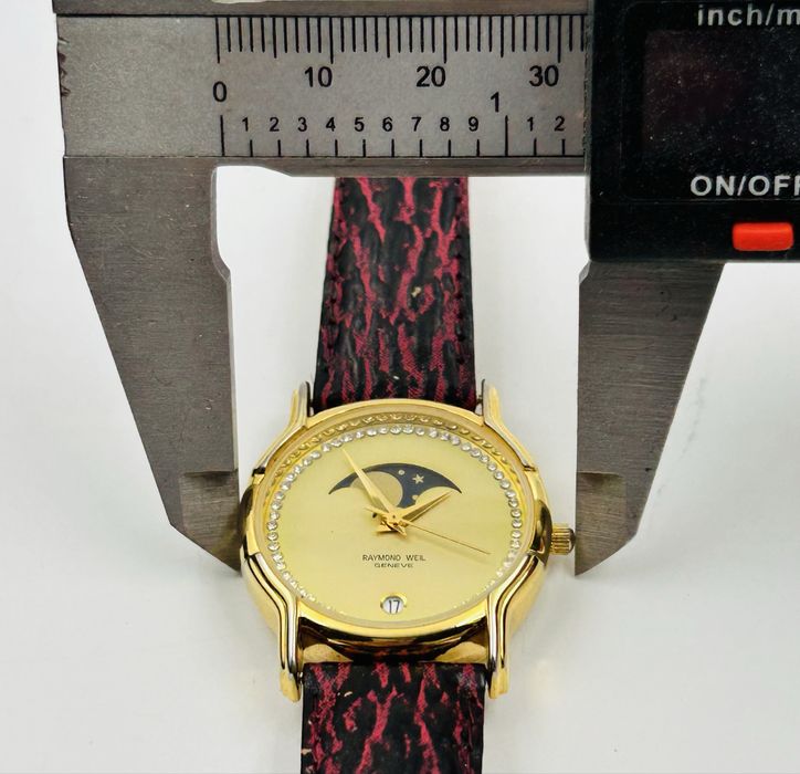 Елегантен часовник Raymond Weil