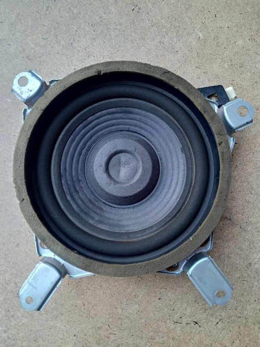 Сабвуфер Lexus IS 250