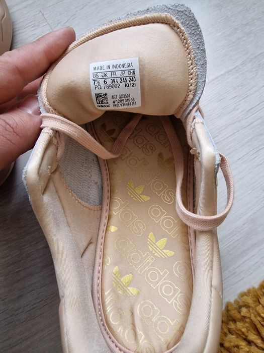 Adidasi Adidas dama