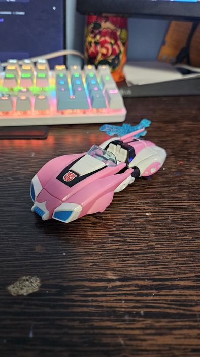 Transformers Thrilling 30 Arcee