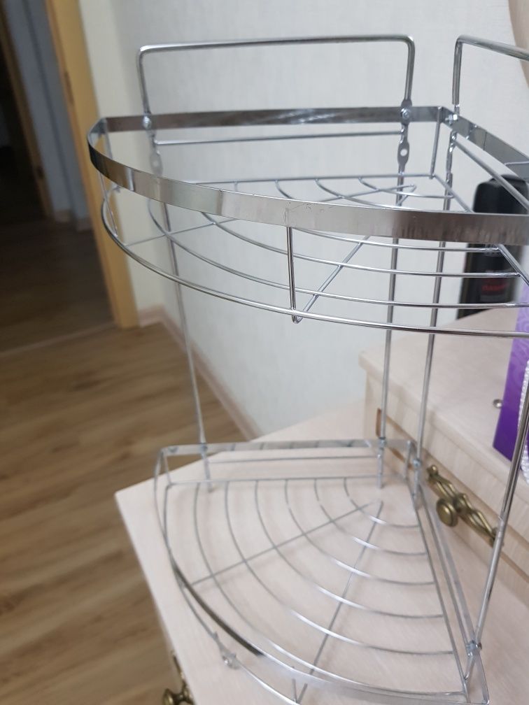 Полка угловая из нержавеющей стали для ванной