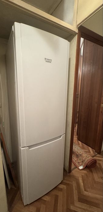 Холодильник Ariston hotpoint