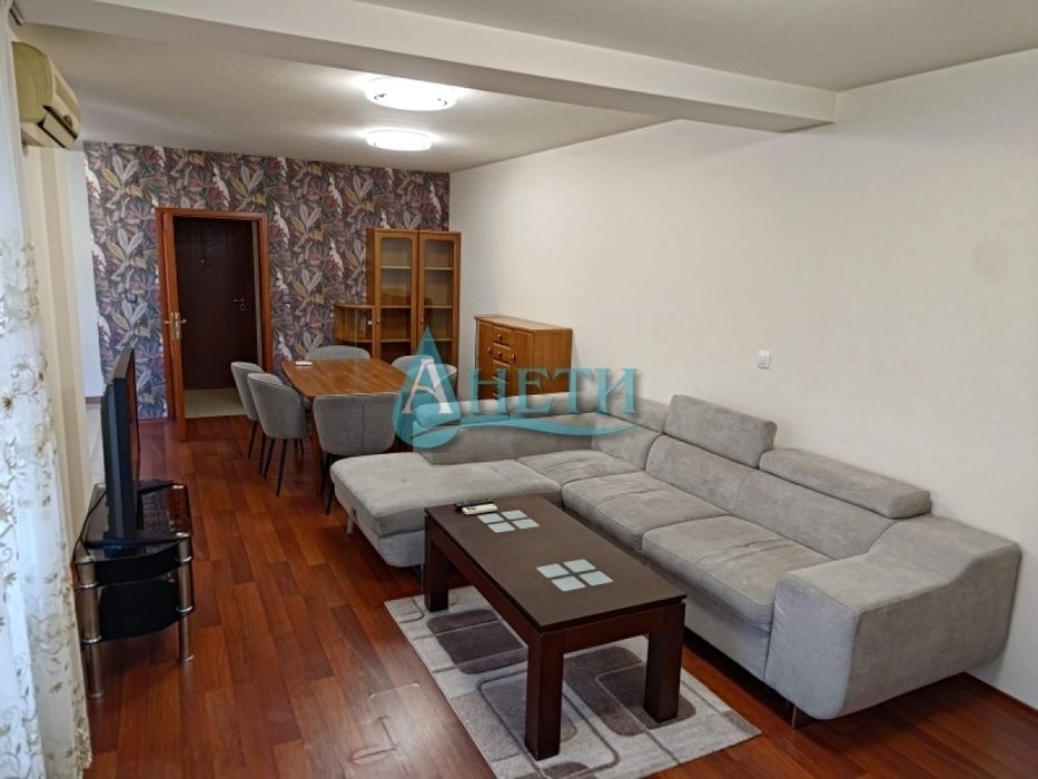 Дава се под наем Тристаен апартамент в София, Гео Милев - 111 кв.м за 800 € - Снимка #1