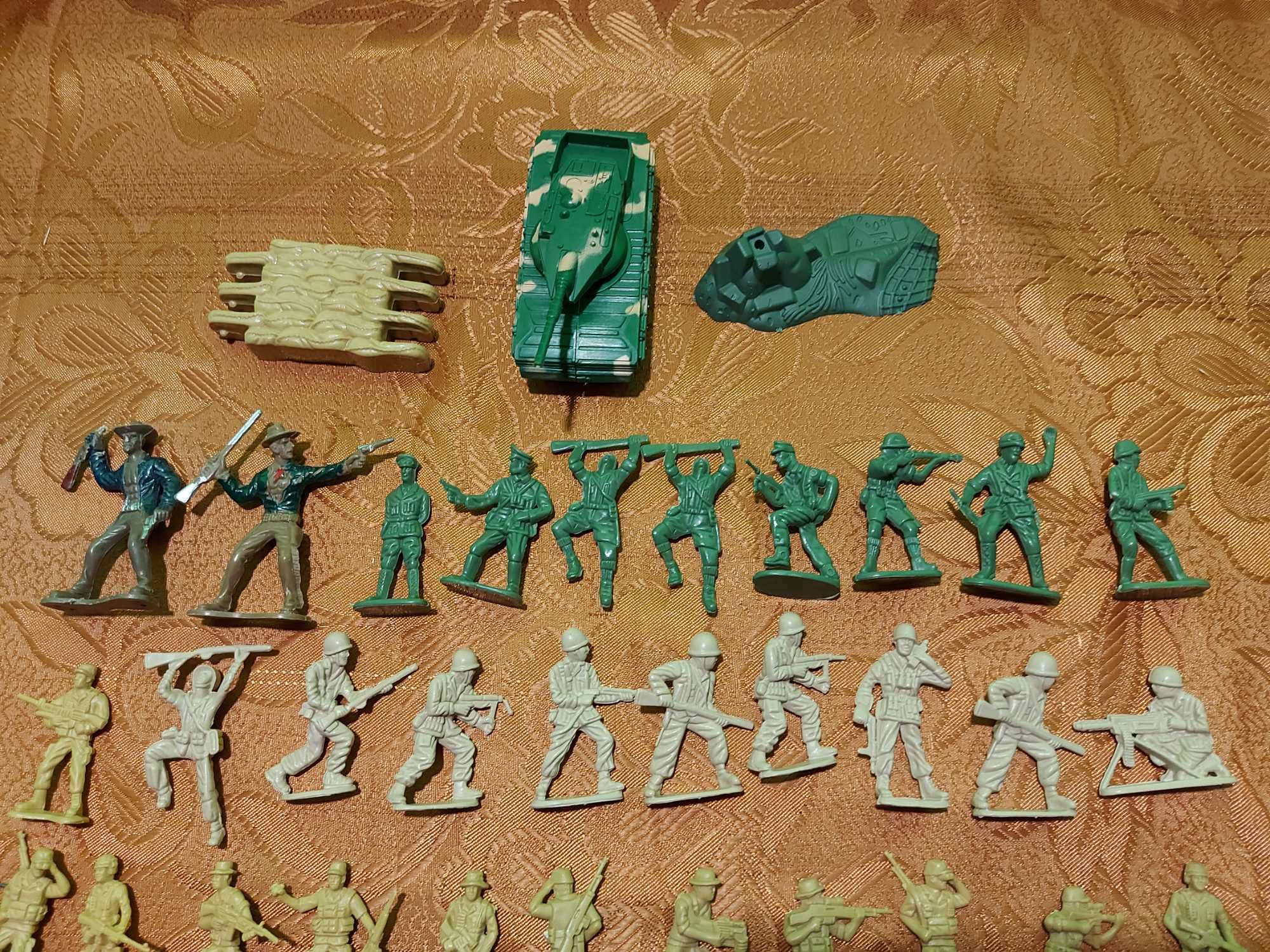 Jucarii pentru copii  -  Figurine militari din plastic   buc = 60