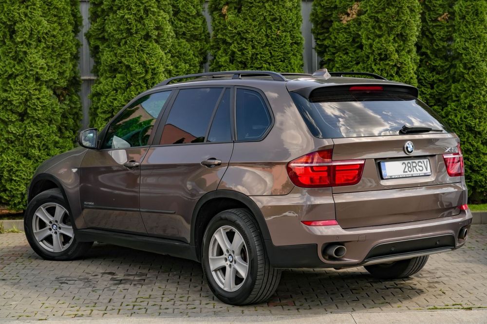 Vand BMW X5 xdrive3.0D impecabila