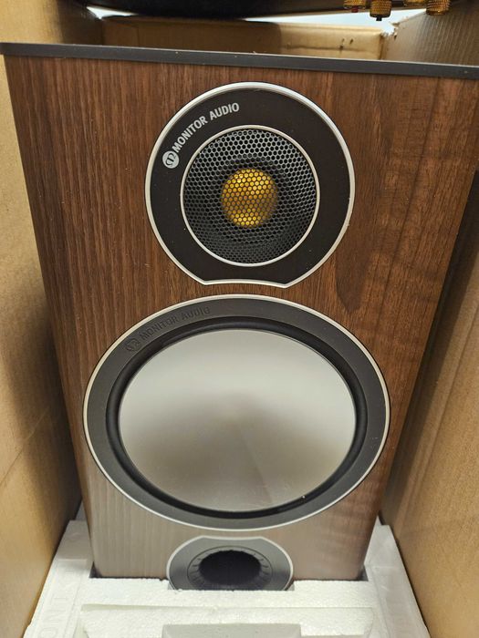 Monitor audio bronze 2 bookshelf speakers тонколони