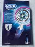 Periuta de dinti electrica Oral-B PRO 3000 Cross Action