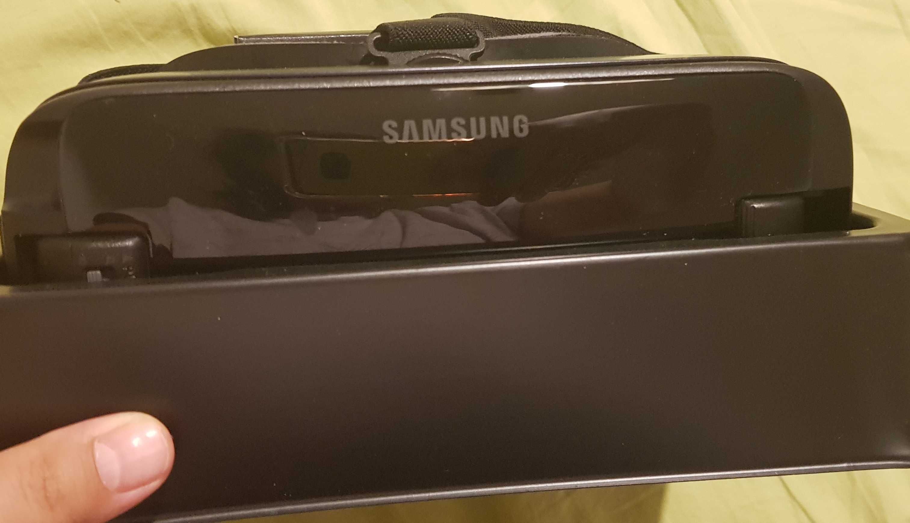Samsung gear VR cu controler