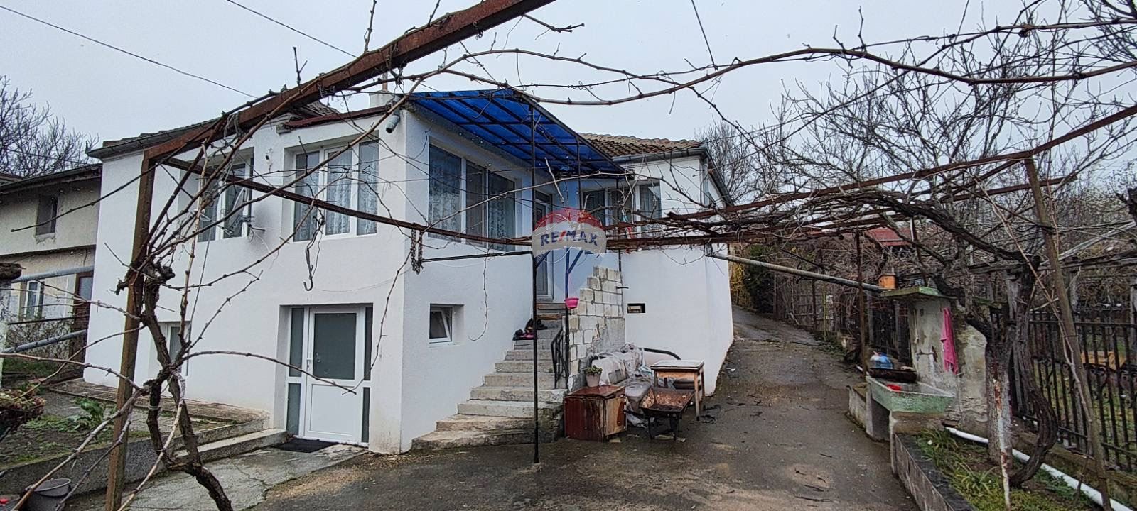 Двуетажна къща, с.Долище, обл. Варна
