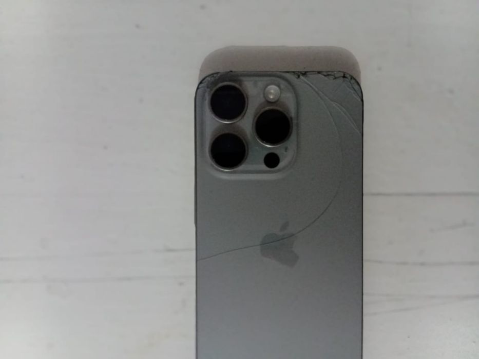 iphone 15 pro 256гб срочно