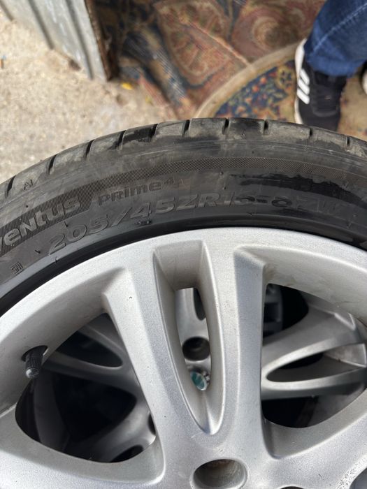 Jante Aliaj Skoda cu cauciuri de vara 205/45/R16