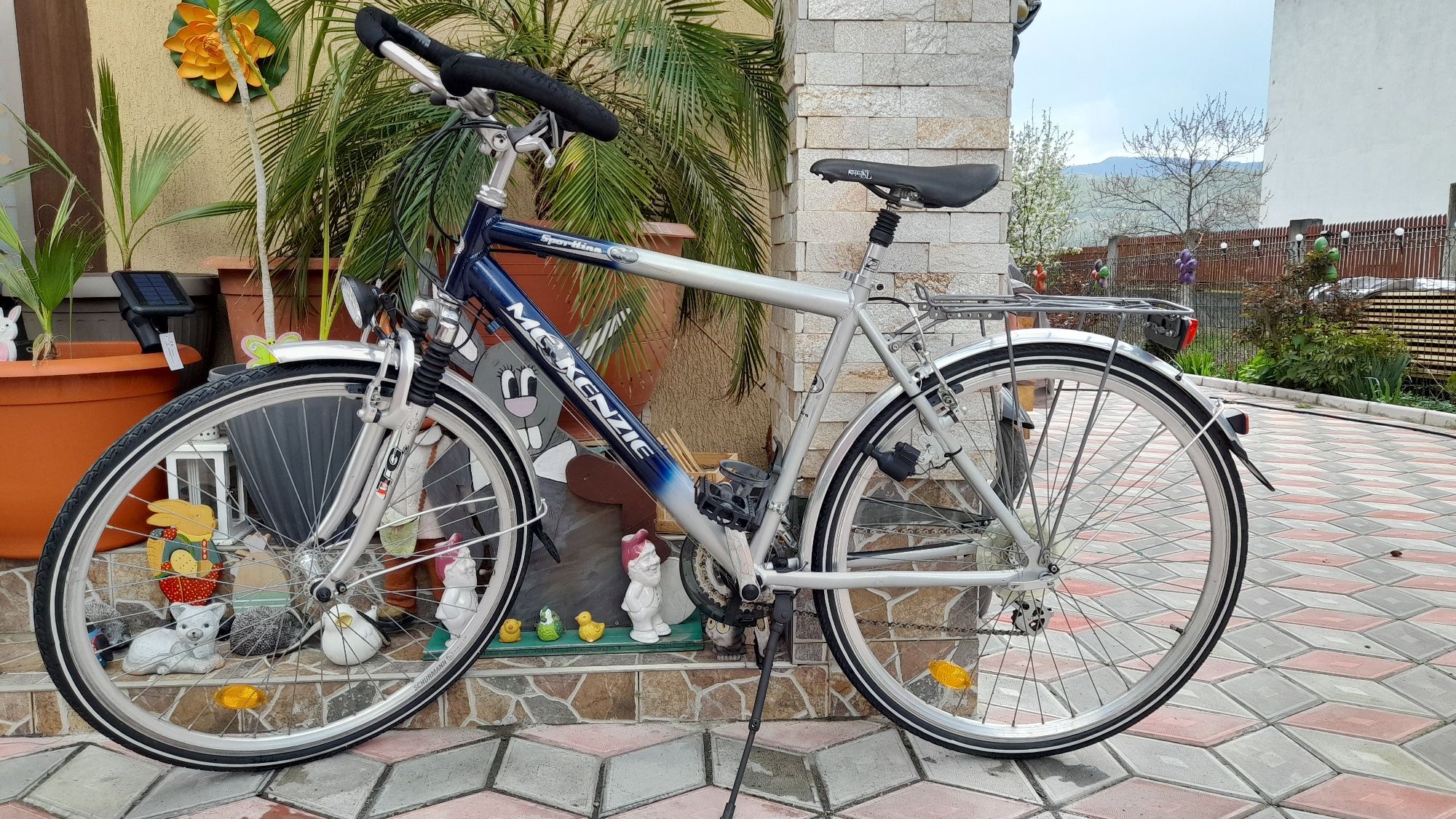 Vand bicicleta din aluminiu cu roti de 28 inch MCKENZIE super frumoasa