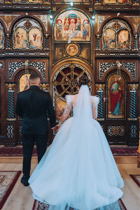 Vand rochie de mireasa