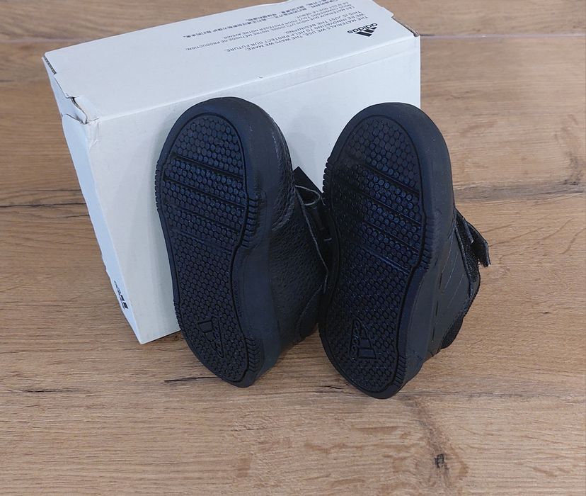 Маратонки Адидас