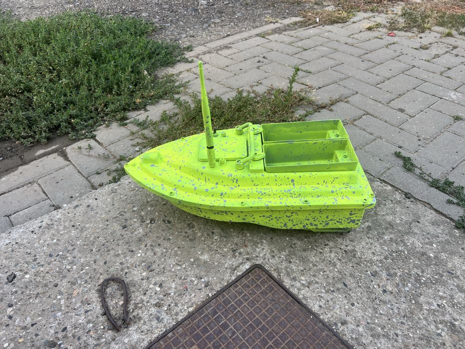 Barcuta pentru platat pescuit si nadit