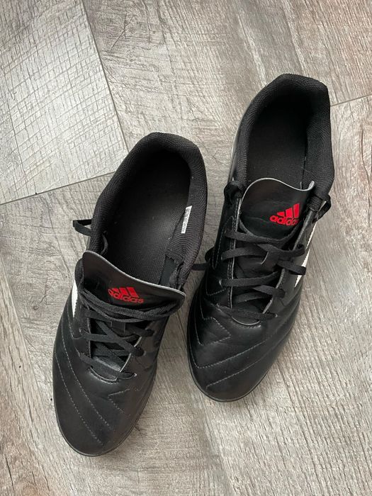 Ghete fotbal sintetic Adidas mărimea 47 1/3
