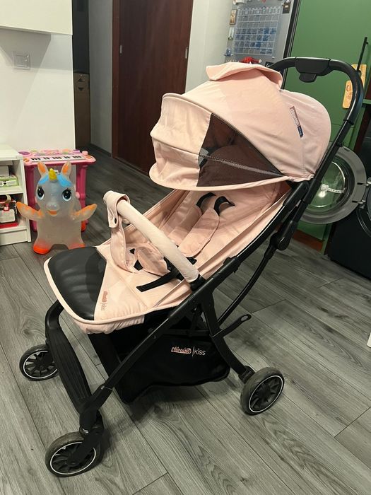 Carucior sport Chipolino Kiss flamingo