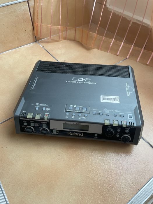 Roland CD-2 CF/CD Recorder – Recorder audio profesional