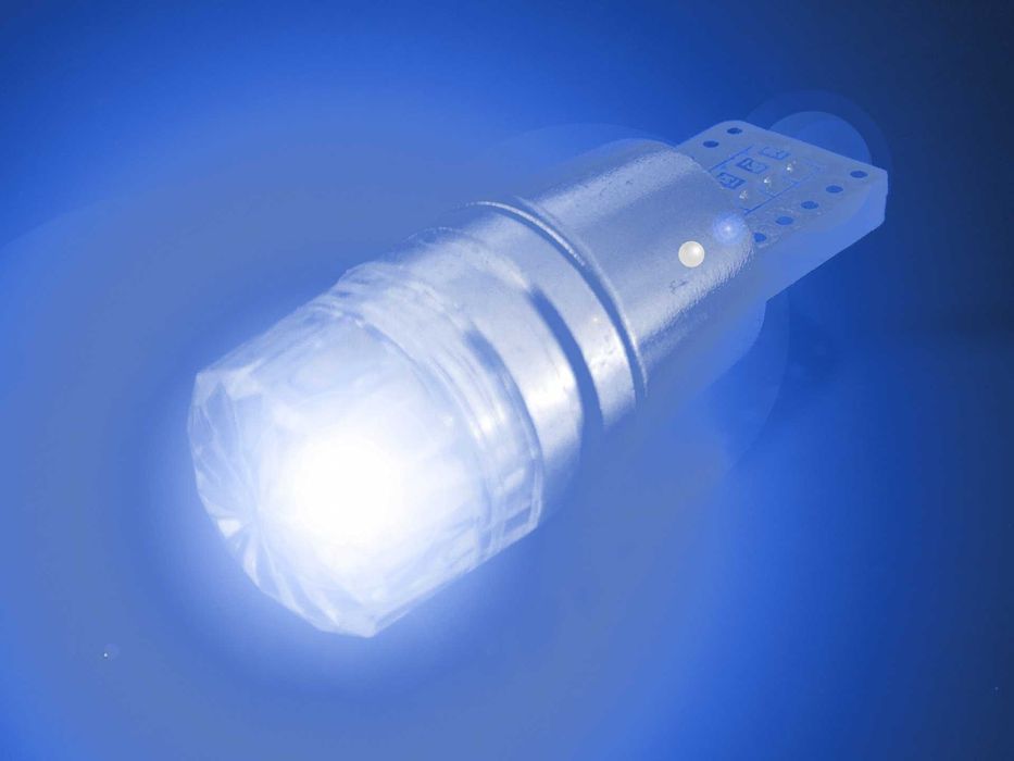 LED Лед Диоднa Крушкa За Габарит Т10 W5W 12V COB Canbus бяла или синя