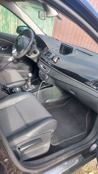 Vând Renault Megane 3 2012 1.5dci 110cp Ediția BOSE 4000€ Negociabil