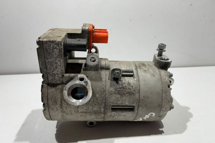 Compresor AC 1.4 TSI Hibrid 3GD816803A Volkswagen VW Passat B8 [facel