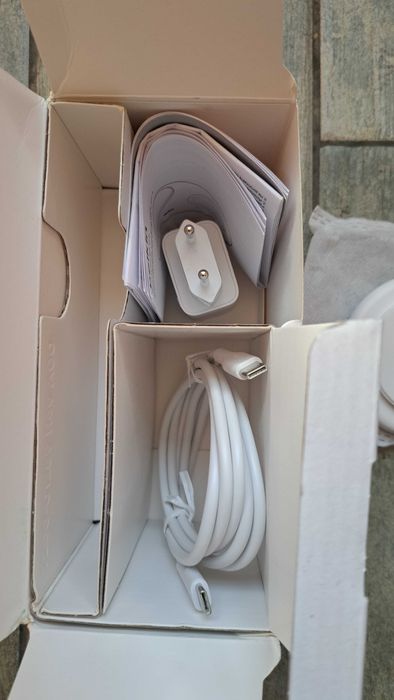 Incărcător Iphone Magsafe Belkin BoostCharge Pro 2-in-1 Qi2