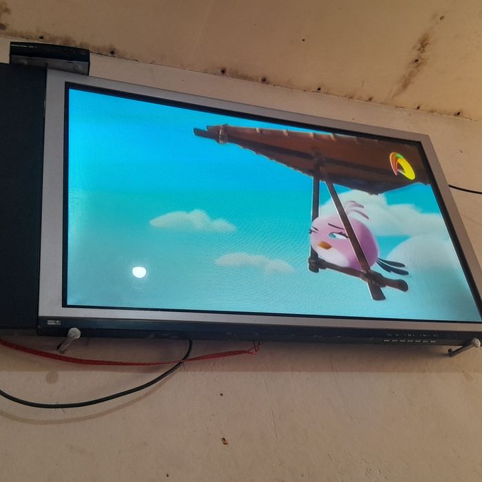 Кареске телевизор