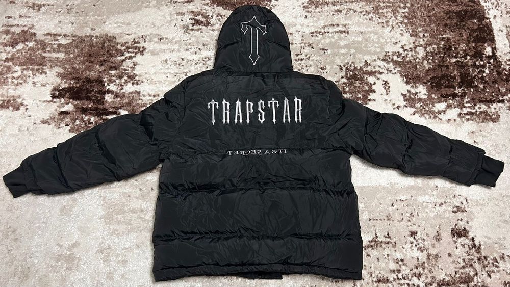 Vând geaca noua de bărbați TRAPSTAR
