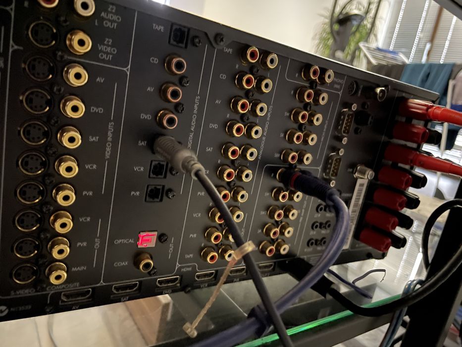 Arcam Avr 600 campionul absolut, Yamaha DSP Z9