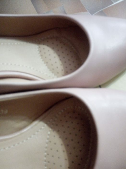 Продам туфли нежно розовый