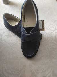 Обувь 35 размера синего цвета