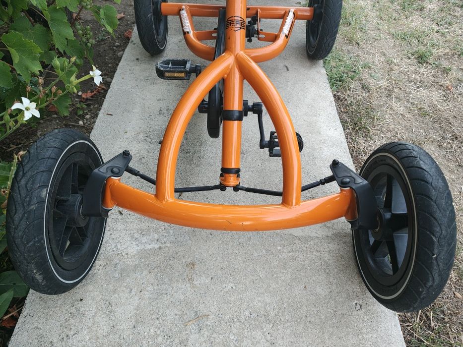 Kart cu pedale BERG Buddy Orange + remorca BERG  de la 3 la 8 ani